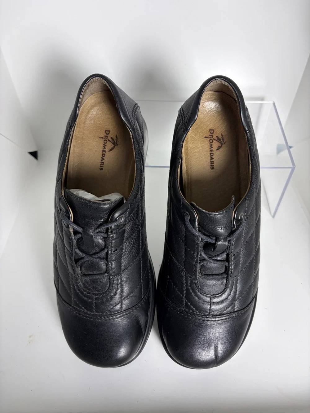 Dromedaris Quilted Platform Lace-Up Black Shoes; Women’s Size 39 EU / 8.5-9 US